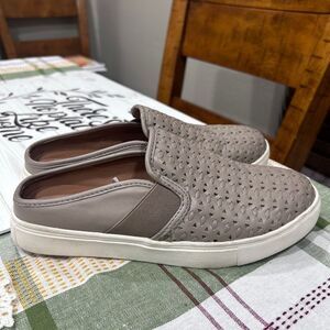 Steve Madden Slippers